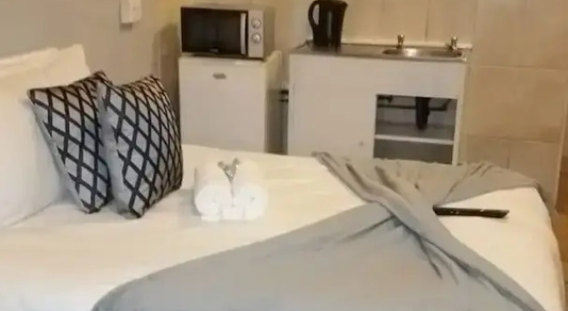 Двухместный номер Standard Stay at Home Airport Lodge
