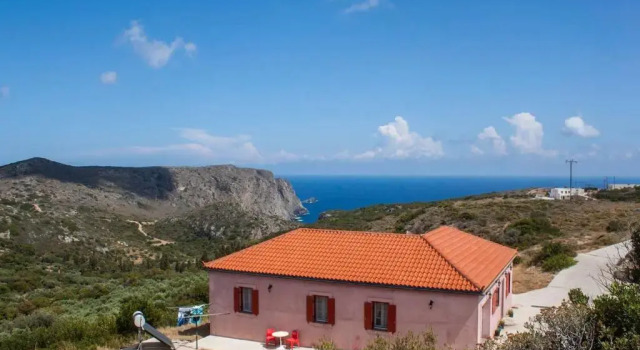 Коттедж Secluded 3 BR House 5 mins from Kapsali
