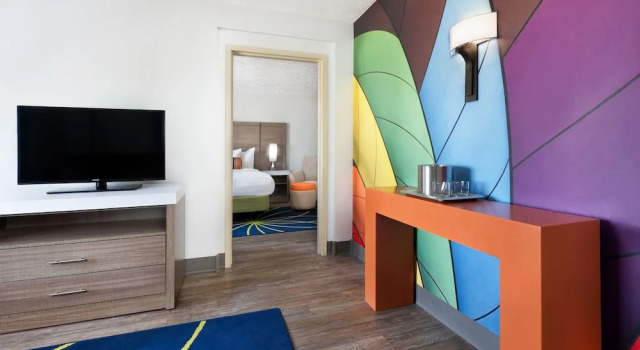 Четырёхместный люкс Hotel Indigo Cleveland Beachwood by IHG