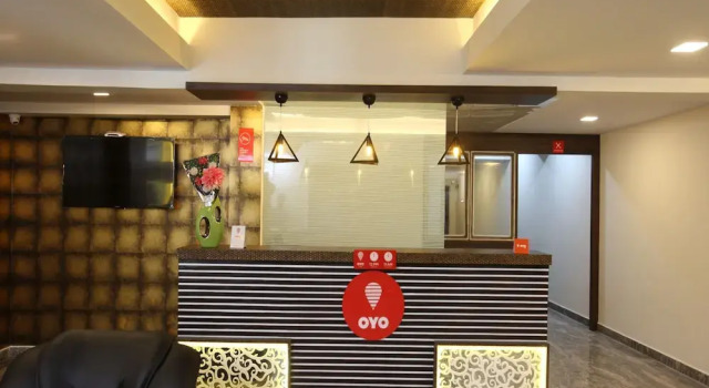 Capital O 14043 Hotel Star Holiday
