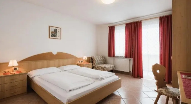 Hotel Monte Cherz, Забронировать Отель Отели Livinallongo del Col di Lana 3 звезды, 3*