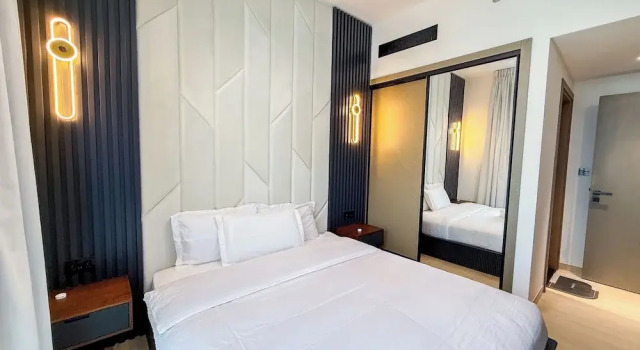 Апартаменты Luxury Luxury 1BR 2 Baths JVC