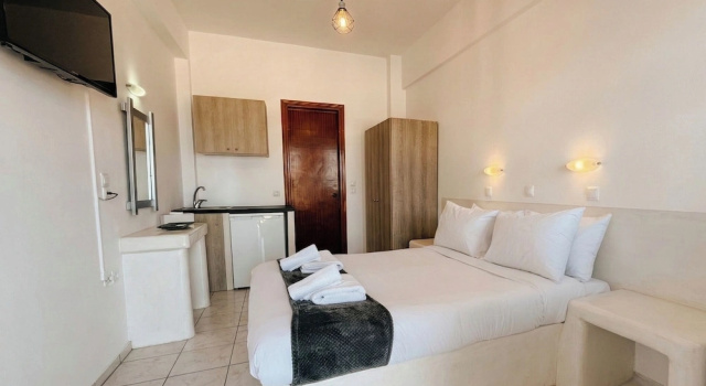Aegean Nest Beach Studios, Забронировать Апарт-отель Монолитос Санторини, рядом с Пляж Монолитос