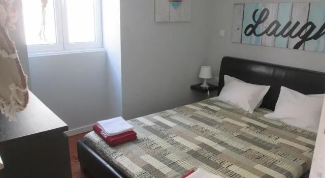 Why Not? Guest House Espinho, Забронировать Гостевой дом Эшпинью 