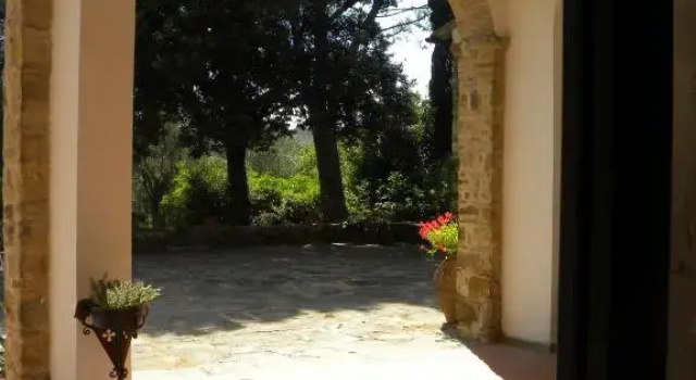 Lovely Villa Ulivello, Book Villa Cottages in Pozzolatico, Cottage