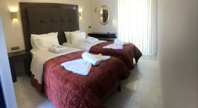 Ellinis Hotel, Забронировать Отель Отели Ханья с парковкой, рядом с Археологический музей Ханьи, Парковка