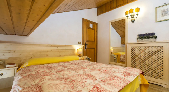 Hotel Pontechiesa, Забронировать Отель Кортина-д'Ампеццо Кадоре, рядом с Канатная дорога Фунивия Фалория