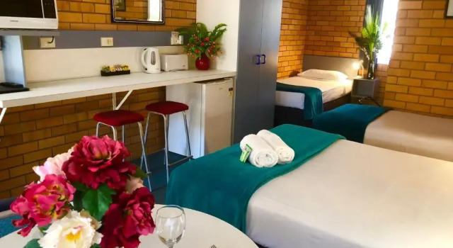 Студия Standard Bosuns Inn Motel