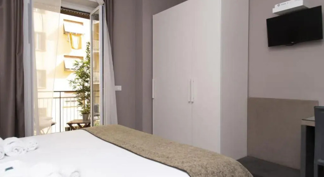 Двухместный номер Standard с балконом 247 LuxuryRooms