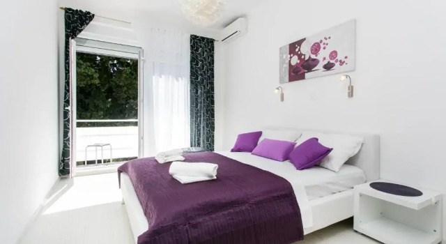 Apartment Purple Magic