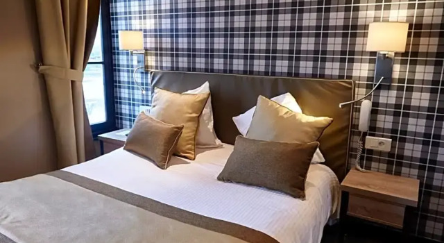 Номер Superior с видом на гавань Best Western Le Cheval Blanc -Vue sur le port-plein centre ville