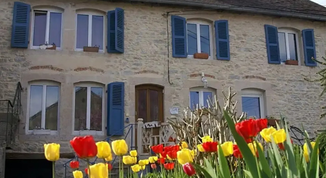 Les Charmettes, Rezervovat Hotel Hotely v Doubs s parkováním, Parkování