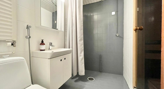 Tammer Apartments - City Suite 1 - Great Location, Own SAUNA and Furnished Balcony, Забронировать Апартаменты/квартира Апартаменты Тампере, рядом с Plevna Movie Theater Complex, Апартаменты/квартира
