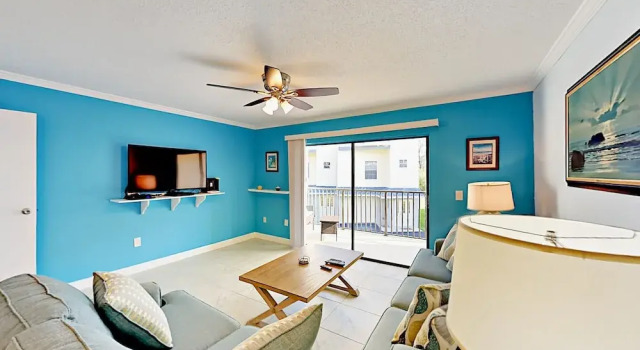 19807 Gulf Blvd Townhouse Unit 120, Забронировать Дом для отпуска Коттеджи Клируотер-Бич, Коттедж