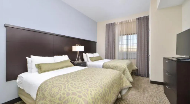Четырёхместный номер Standard Staybridge Suites Rochester by IHG