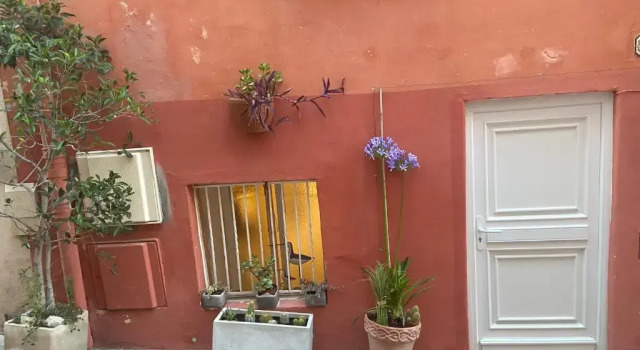 Апартаменты Joli Appart 29m2 en Vieille Ville Menton 2 mins de la mer