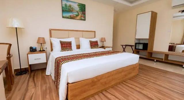 Полулюкс c 1 комнатой The Hut Restaurant & Boutique Hotel