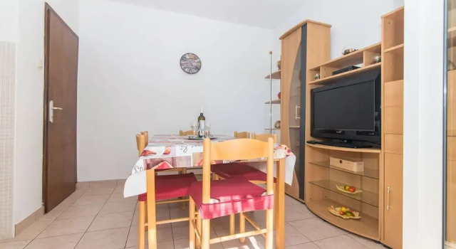 Apartment Luka, Забронировать Апартаменты/квартира Отели Острова Хвара с парковкой, Парковка