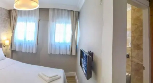 Standardní Dvoulůžkový s manželskou postelí pokoj Rumeli Hotel