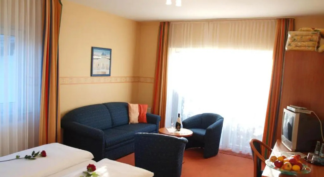 Апартаменты Altes Doktorhaus - Hotel Garni