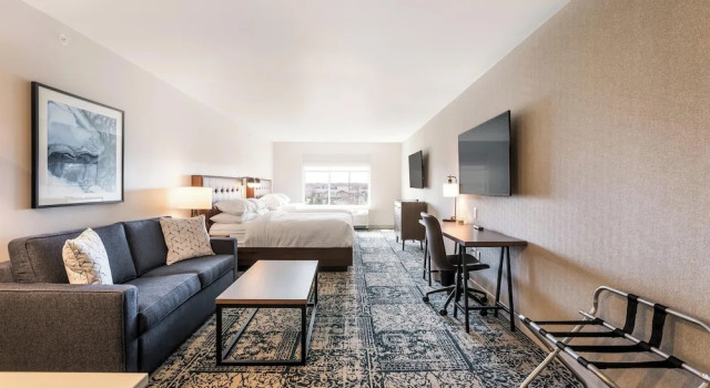 Люкс Four Points by Sheraton Elkhart