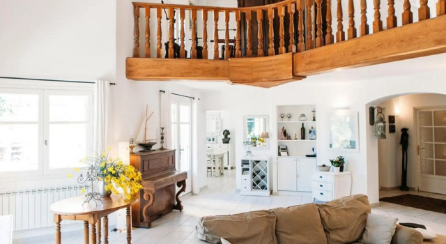 Stunning Holiday Home in Brue Auriac with Swimming Pool
