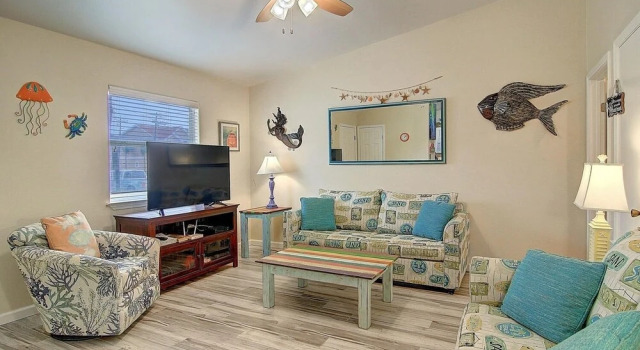 Costa Del Ray #1 2 Bedroom Condo by Redawning