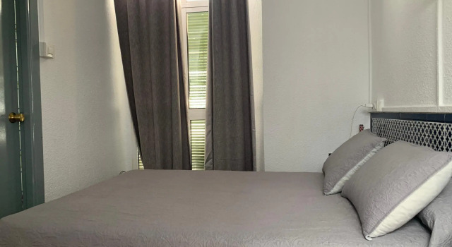 Трёхместный номер Standard Hostal Alcobia