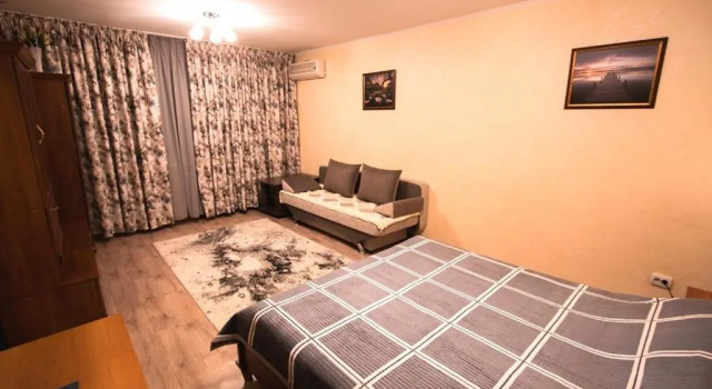 Апартаменты Nadezhda Apartments at Kabanbai batyr 79