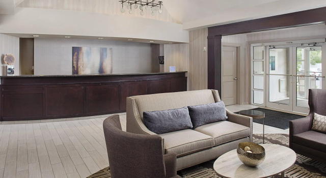 Residence Inn by Marriott Worcester, Varaa Hotelli Hotellit New England uima-altaalla, Uima-allas