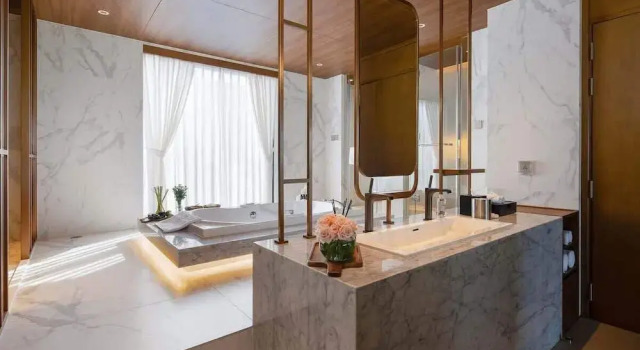 All Inclusive Luxury: Private Beachfront Paradise, Prenota Villa Hotel a Da Nang con colazione, Colazione