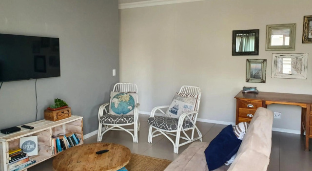 Acacia Four Seven Self-Catering, Book Hotel Swakopmund Namibia