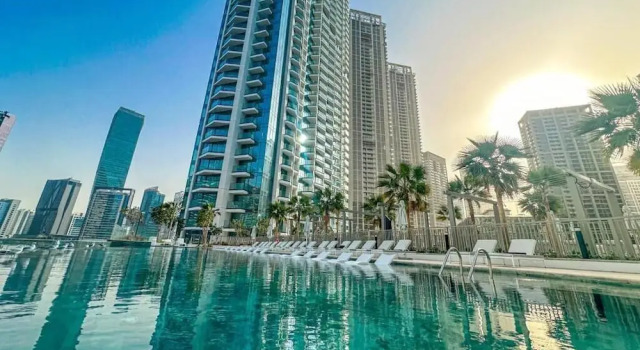 Luxury 1 BR with Stunning Water Views
