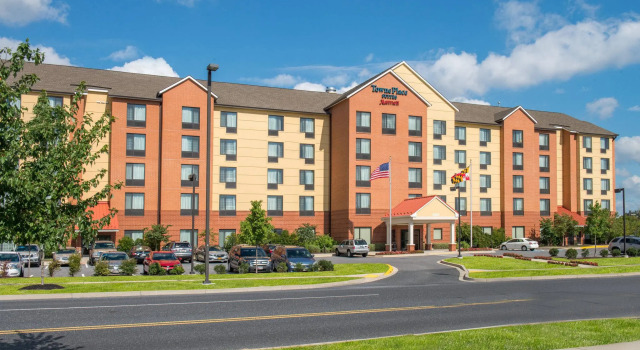 TownePlace Suites by Marriott Frederick, Book Hotel Hoteller i Frederick med pool, Swimmingpool