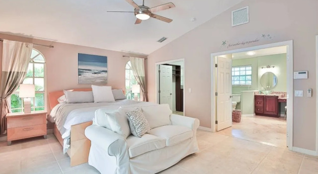 Siesta Key Home, Забронировать Дом для отпуска Отели Сиеста-Ки с парковкой, Парковка