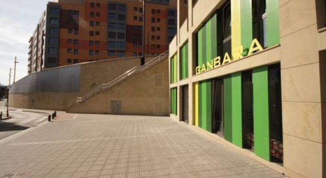 Ganbara Hostel - Self Check In, Забронировать Хостел Недорогие отели Бильбао, рядом с Церковь Святого Сердца, недорого