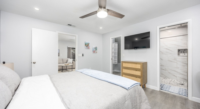 Sunny Urban Escape 3 Bedroom Home