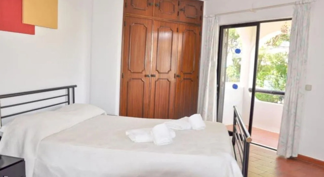 Residential Area, Private Pool, On-site Parking, Free AC & Wi-fi