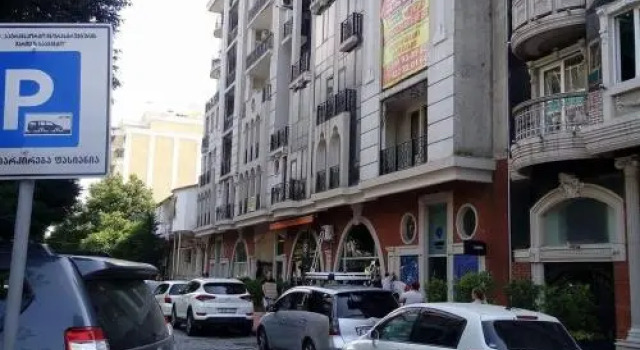 Flat V. Pshavela 12