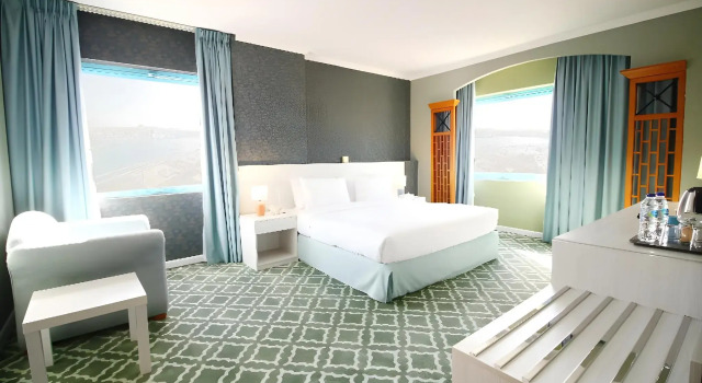Отель The George Hotel