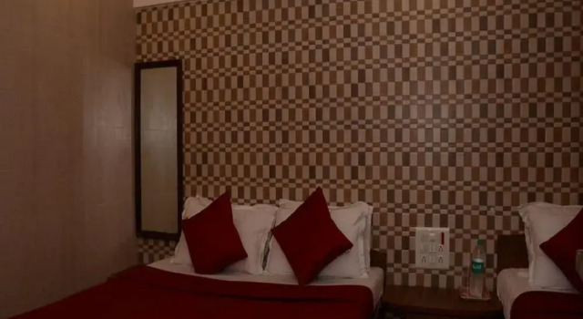 Anil Guest House, Забронировать Гостевой дом Гостевые дома Мумбай, рядом с National College, Гостевой дом