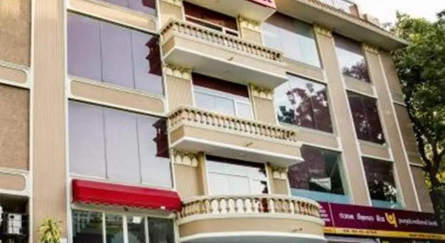 Clarks Inn Nehru Place, Забронировать Отель Отели Нью-Дели с завтраком, Завтраки