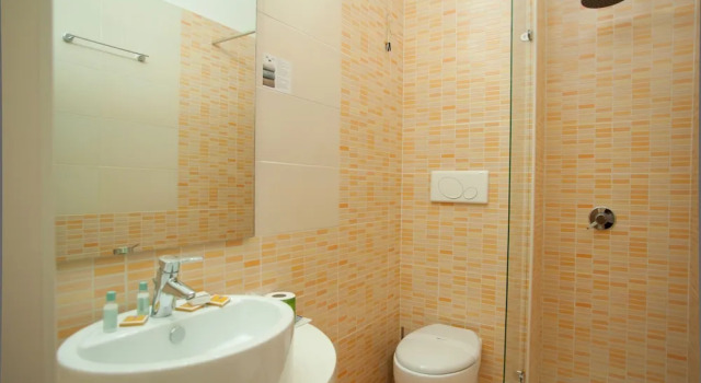 Standard Dreier Zimmer Hotel Rodia