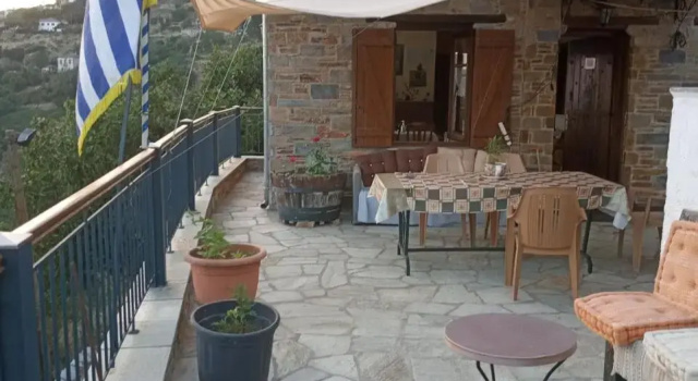 Kirmilis Mansion, Book Hotel Makrinítsa 