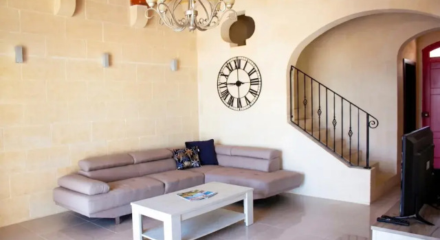 Kenn Gozitan Villa and Pool, Varaa Villa Gharb Gozo