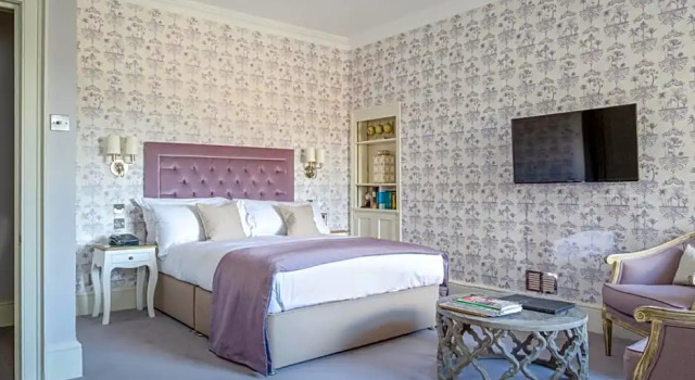 Номер Superior The Queensberry Hotel