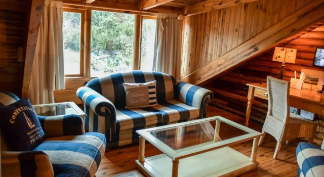 Коттедж Clarens Log Cabin