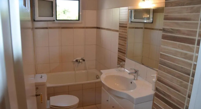 Коттедж с 2 комнатами Villa Physis
