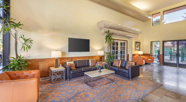Best Western Plus Orchid Hotel & Suites