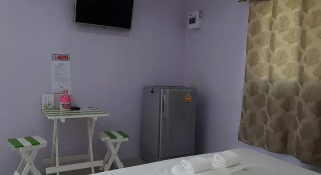 Baanpakhernfah Rukkatawan Resort, Rezervovat Lázně / Resort Hotely v Petchaburi s parkováním, Parkování